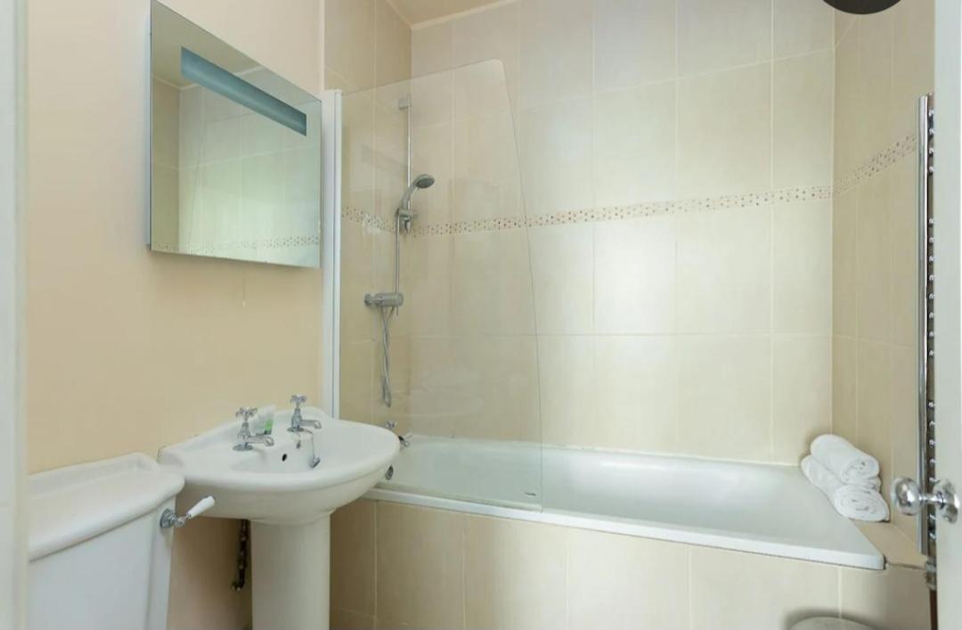 Villa Ivy House Bath Esterno foto