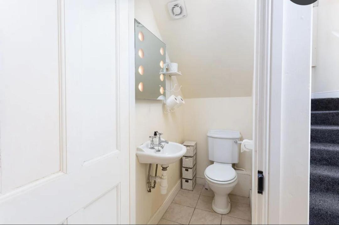 Villa Ivy House Bath Esterno foto