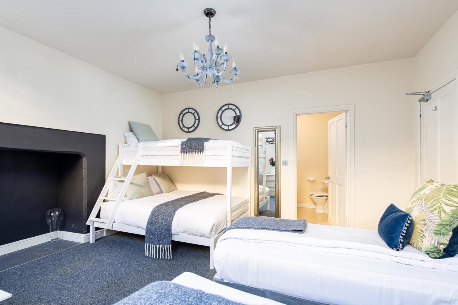 Villa Ivy House Bath Esterno foto